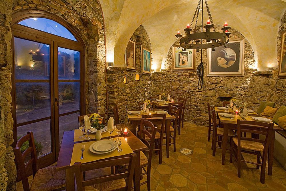Le Petit Chateau Vezzi Portio ภายนอก รูปภาพ